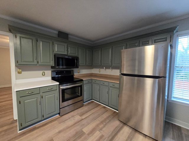 2370 Wedgefield Road, Sumter, SC 29154