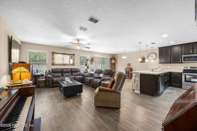 4582 APPLETON Avenue, Jacksonville, FL 32210