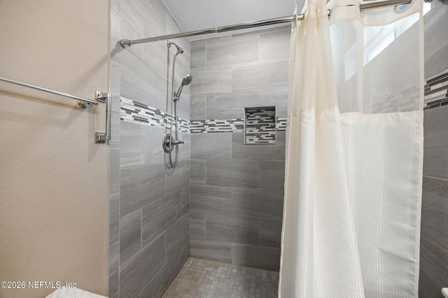 4582 APPLETON Avenue, Jacksonville, FL 32210