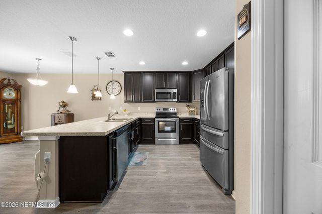 4582 APPLETON Avenue, Jacksonville, FL 32210