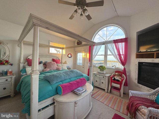 2 FLORIDA AVE, Milton, DE 19968