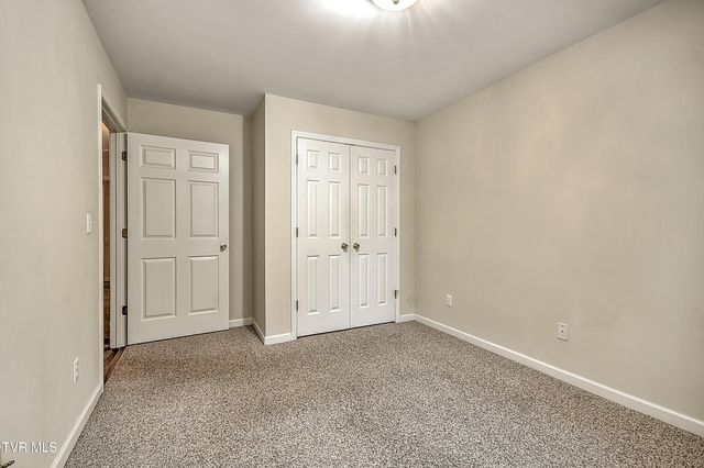2425 East Lakeview Drive, 1, Johnson City, TN 37601