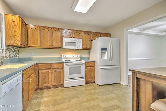 2425 East Lakeview Drive, 1, Johnson City, TN 37601