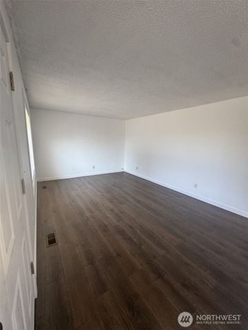 7139 S Tyler Street Ct, Tacoma, WA 98409