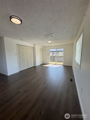 7139 S Tyler Street Ct, Tacoma, WA 98409