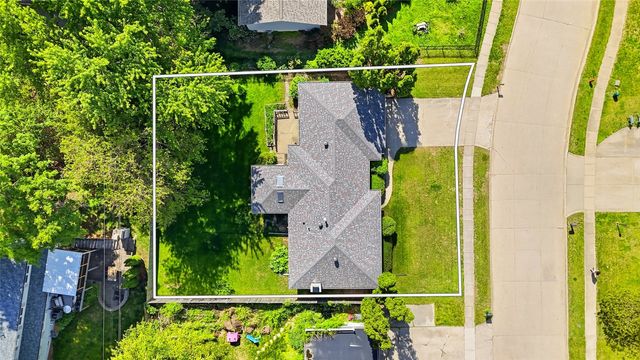2613 Hillside Drive, Iowa City, IA 52245