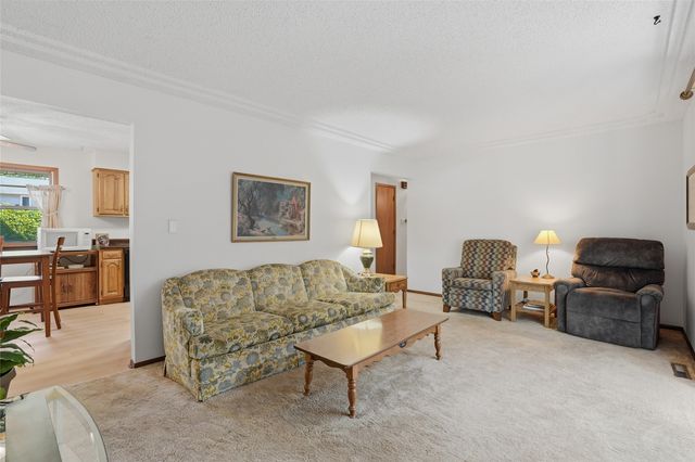 2613 Hillside Drive, Iowa City, IA 52245