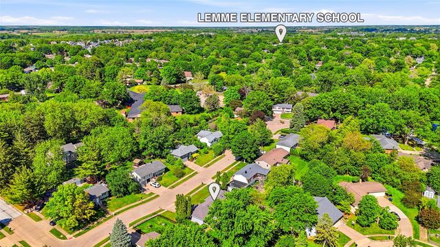 2613 Hillside Drive, Iowa City, IA 52245