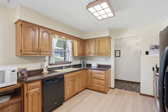 2613 Hillside Drive, Iowa City, IA 52245