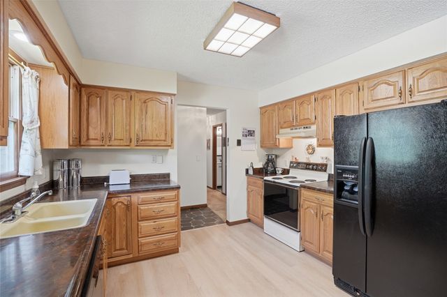 2613 Hillside Drive, Iowa City, IA 52245