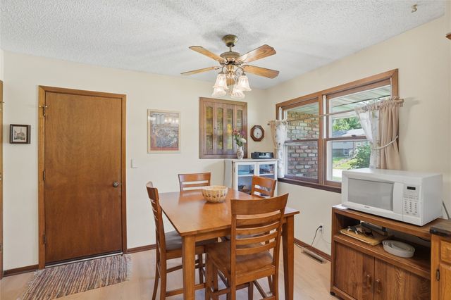 2613 Hillside Drive, Iowa City, IA 52245