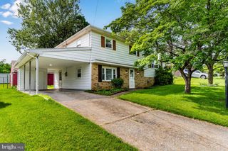 1432 KAREN DRIVE, Harrisburg, PA 17109