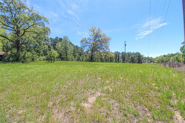 280 Waka, Livingston, TX 77351