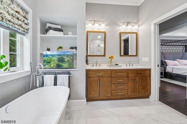 25 Ascot Way, Summit City, NJ 07901