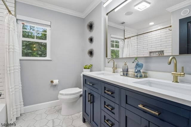 25 Ascot Way, Summit City, NJ 07901