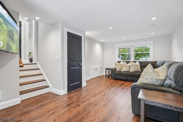 25 Ascot Way, Summit City, NJ 07901