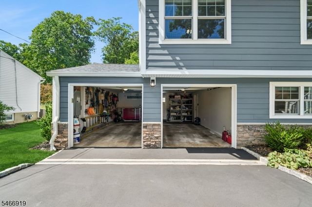 25 Ascot Way, Summit City, NJ 07901