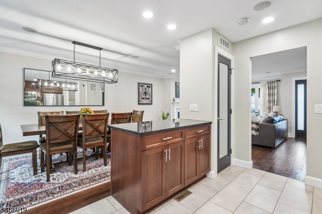 25 Ascot Way, Summit City, NJ 07901