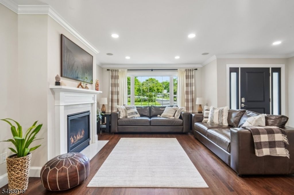 25 Ascot Way, Summit City, NJ 07901 — photo 4