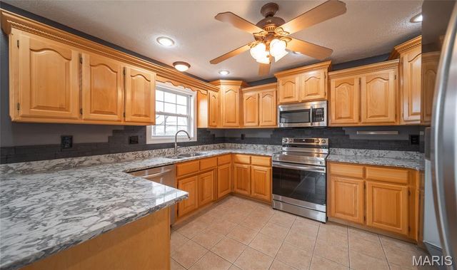 20601 Laramie Road, St Robert, MO 65584