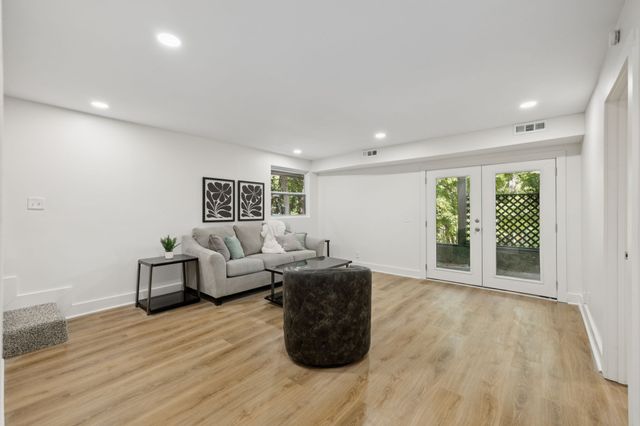 1016 Rustic Hills Dr, Ashland City, TN 37015