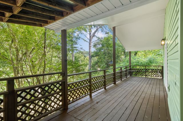 1016 Rustic Hills Dr, Ashland City, TN 37015