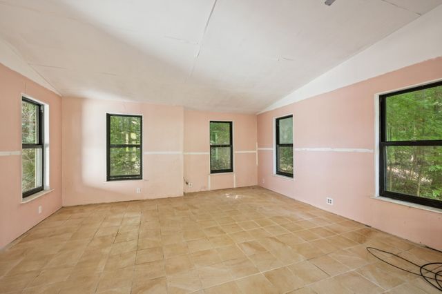 1016 Rustic Hills Dr, Ashland City, TN 37015