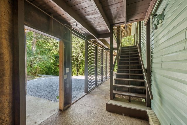 1016 Rustic Hills Dr, Ashland City, TN 37015