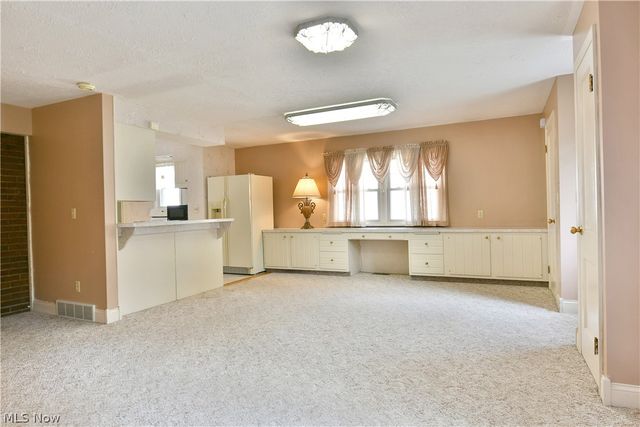 360 Fairmount Avenue NE, Warren, OH 44483