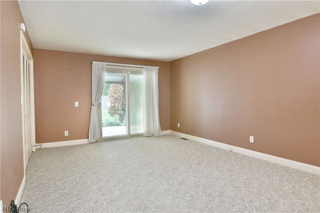 360 Fairmount Avenue NE, Warren, OH 44483