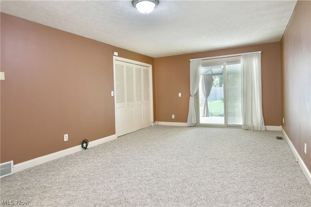 360 Fairmount Avenue NE, Warren, OH 44483