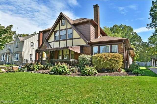 360 Fairmount Avenue NE, Warren, OH 44483