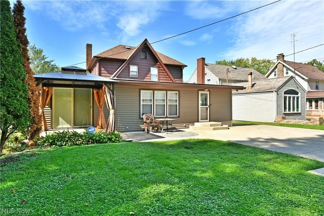 360 Fairmount Avenue NE, Warren, OH 44483
