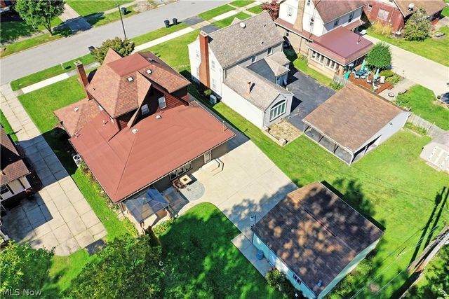 360 Fairmount Avenue NE, Warren, OH 44483