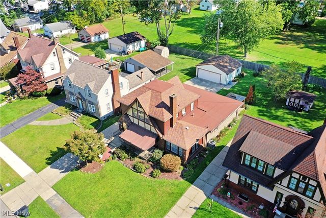 360 Fairmount Avenue NE, Warren, OH 44483