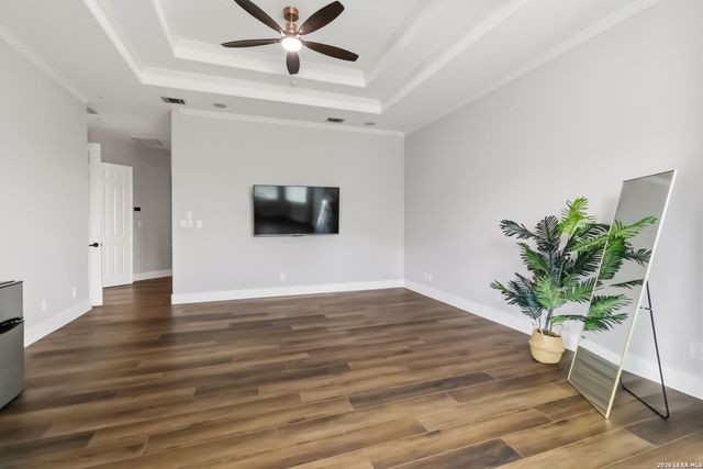318 Berry Oaks Dr, Bulverde, TX 78163
