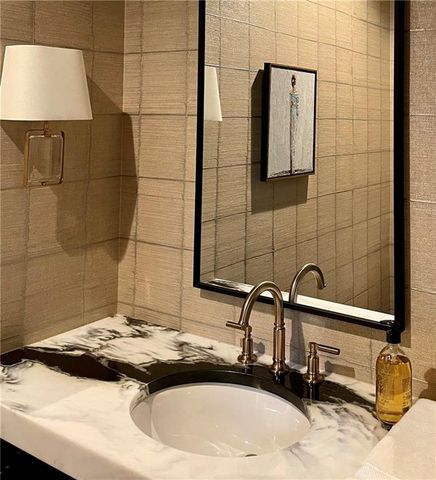 10504 S Highland Lane, Olathe, KS 66061