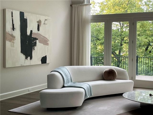 10504 S Highland Lane, Olathe, KS 66061