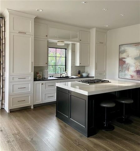 10504 S Highland Lane, Olathe, KS 66061