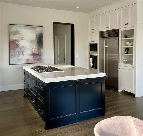 10504 S Highland Lane, Olathe, KS 66061