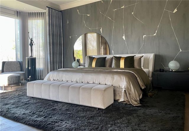 10504 S Highland Lane, Olathe, KS 66061