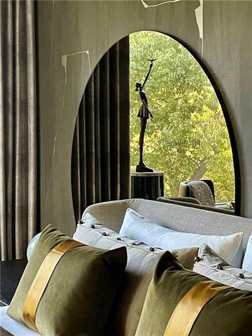 10504 S Highland Lane, Olathe, KS 66061