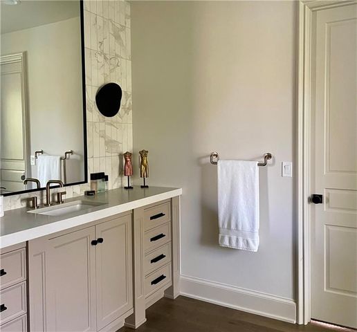 10504 S Highland Lane, Olathe, KS 66061