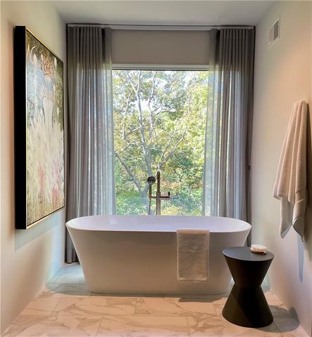 10504 S Highland Lane, Olathe, KS 66061