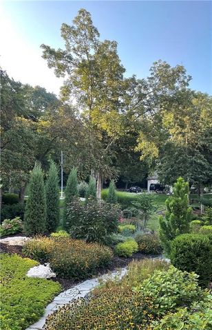 10504 S Highland Lane, Olathe, KS 66061