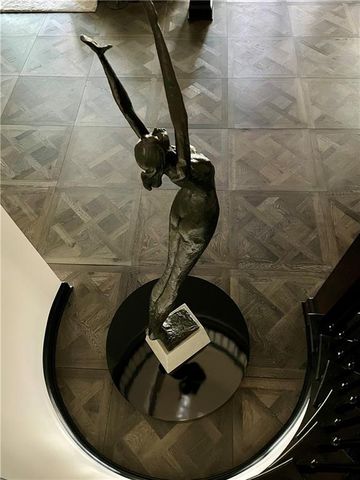 10504 S Highland Lane, Olathe, KS 66061