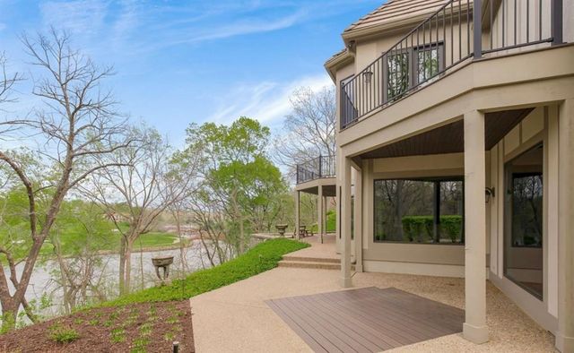 10504 S Highland Lane, Olathe, KS 66061