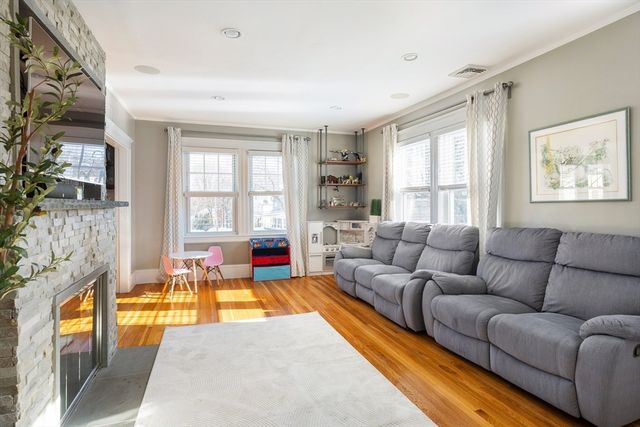 305 Webster St. 2, Newton, MA 02466