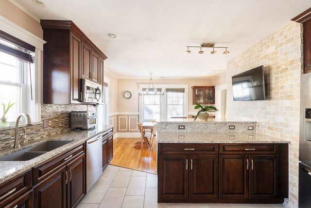 305 Webster St. 2, Newton, MA 02466