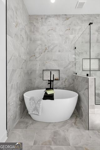 450 Birkdale Drive, Fayetteville, GA 30215